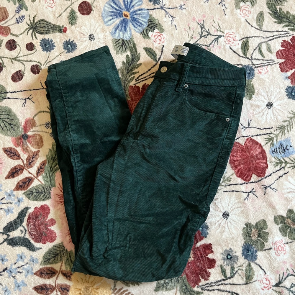 Old Navy high rise OG straight corduroy pant - Picture 8 of 8